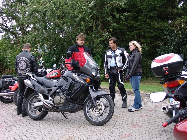 img00147.jpg