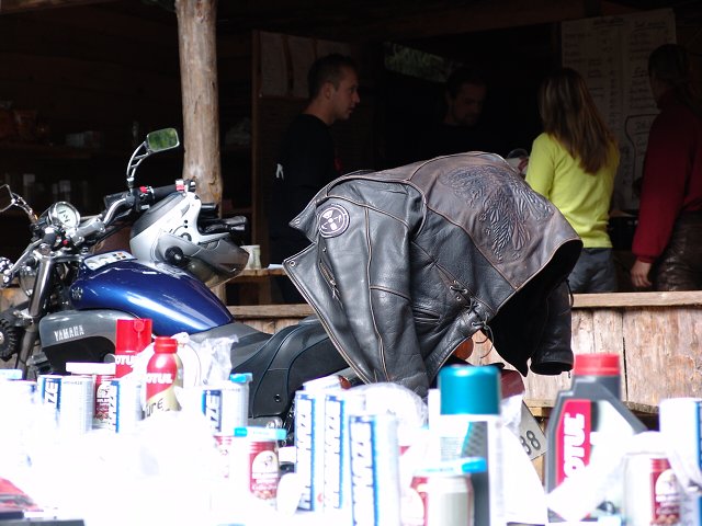 img00207.jpg