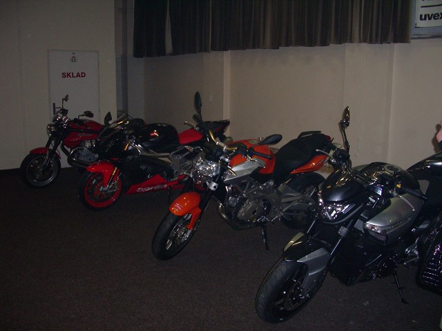 img00026.jpg