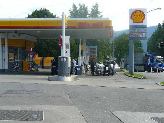 img00030.jpg