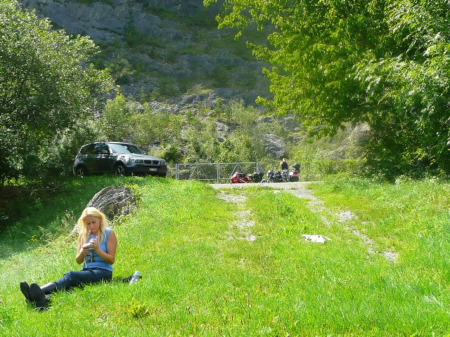 img00037.jpg