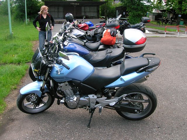 img00017.jpg