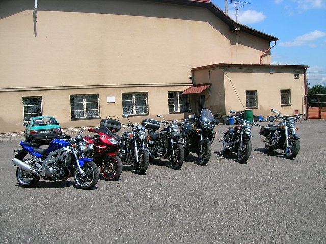 img00100.jpg