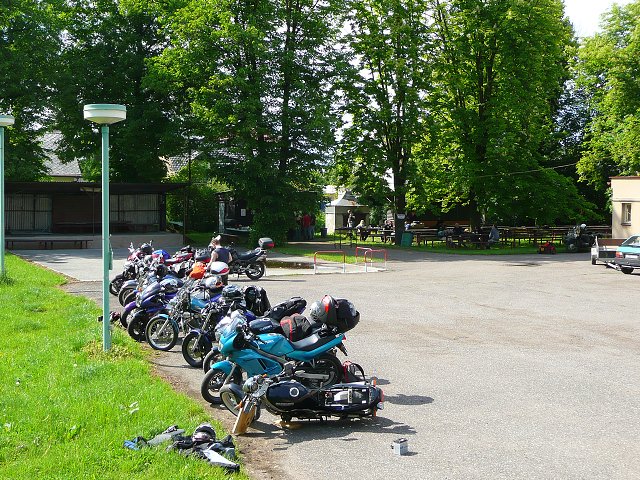 img00142.jpg