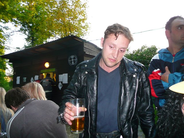 img00196.jpg