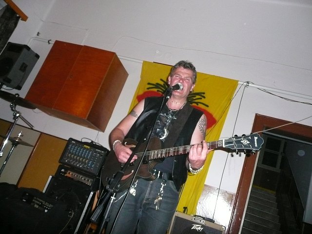 img00210.jpg