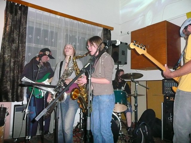 img00212.jpg