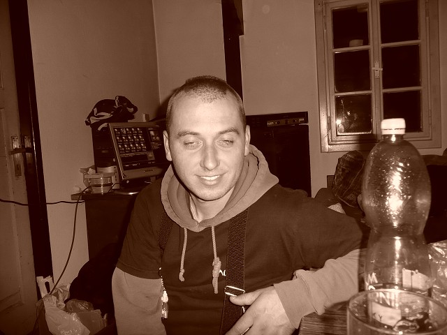 img00027.jpg