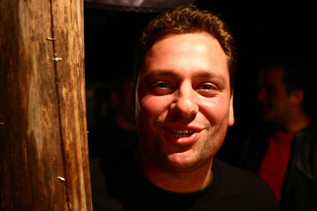 img00100.jpg