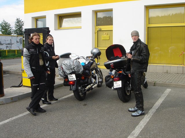 img00004.jpg