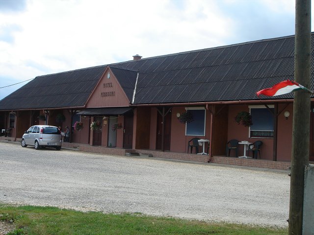 img00015.jpg