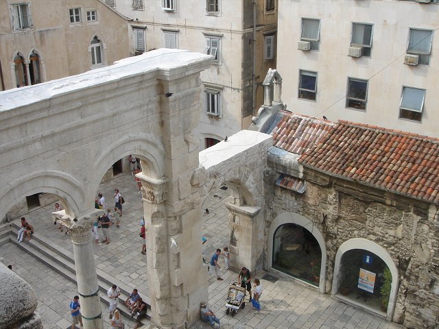 img00077.jpg