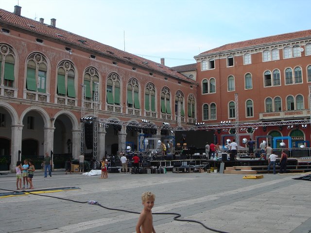 img00102.jpg