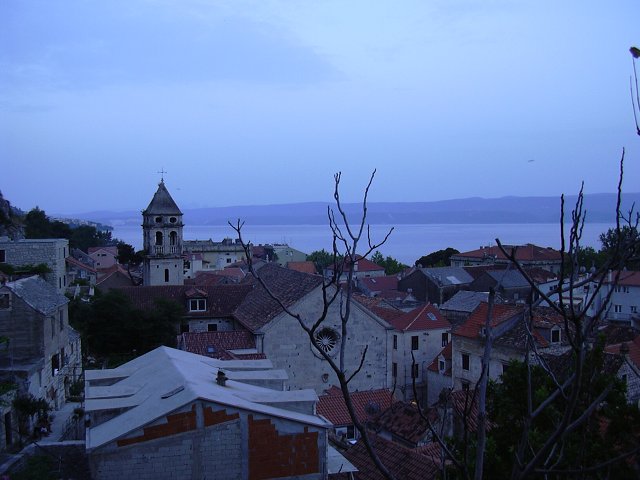img00208.jpg