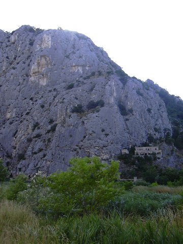 img00227.jpg