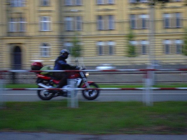 img00006.jpg