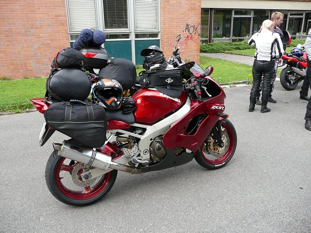 img00002.jpg