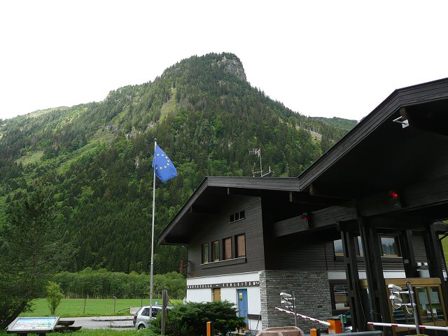 img00044.jpg
