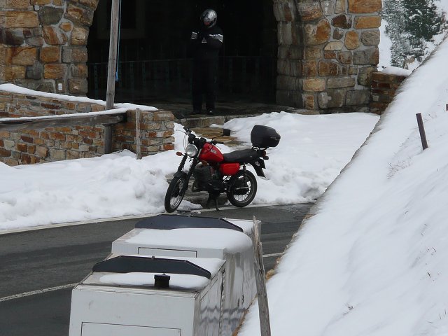 img00062.jpg