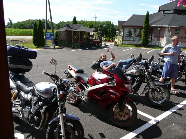img00097.jpg