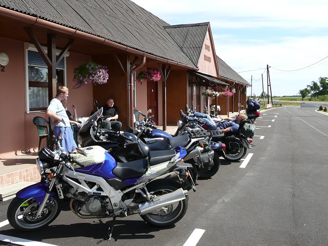 img00100.jpg