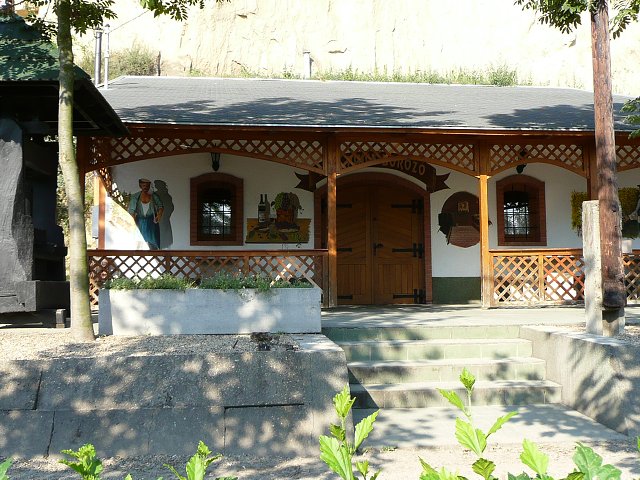 img00158.jpg