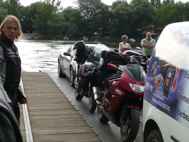 img00208.jpg
