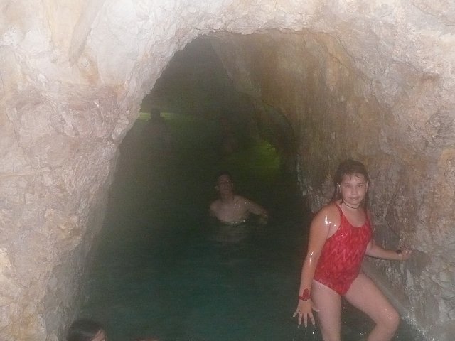 img00215.jpg