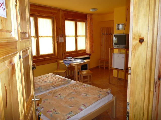 img00247.jpg