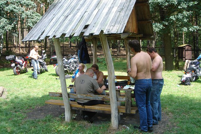 img00137.jpg
