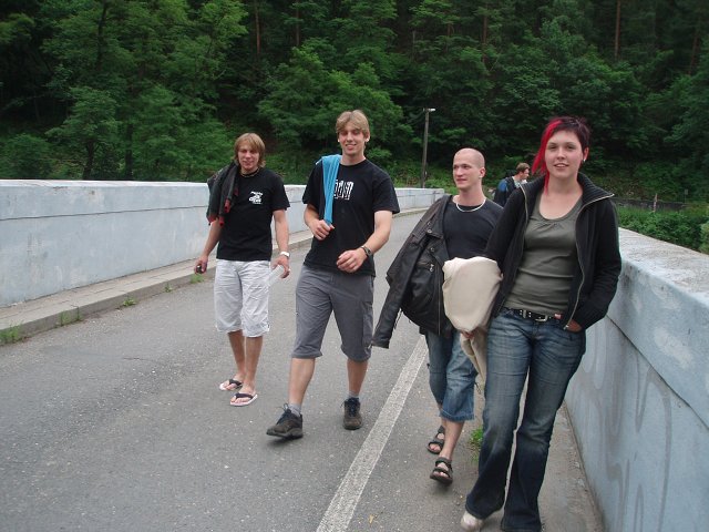img00107.jpg