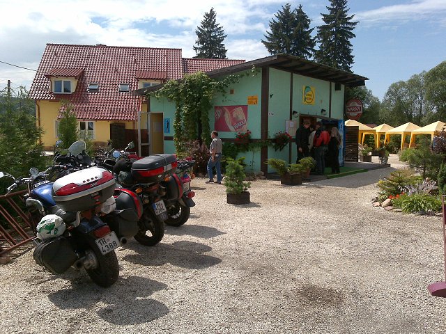 img00195.jpg