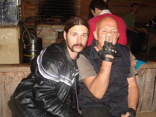img00100.jpg