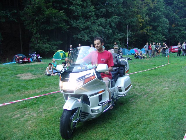 img00215.jpg