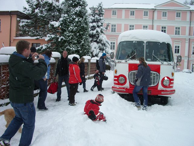 img00100.jpg