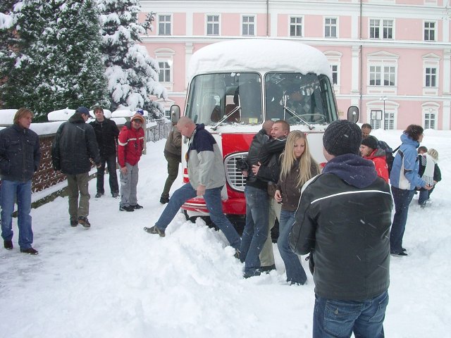 img00107.jpg