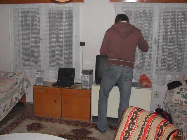 img00003.jpg
